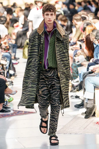 Look 36